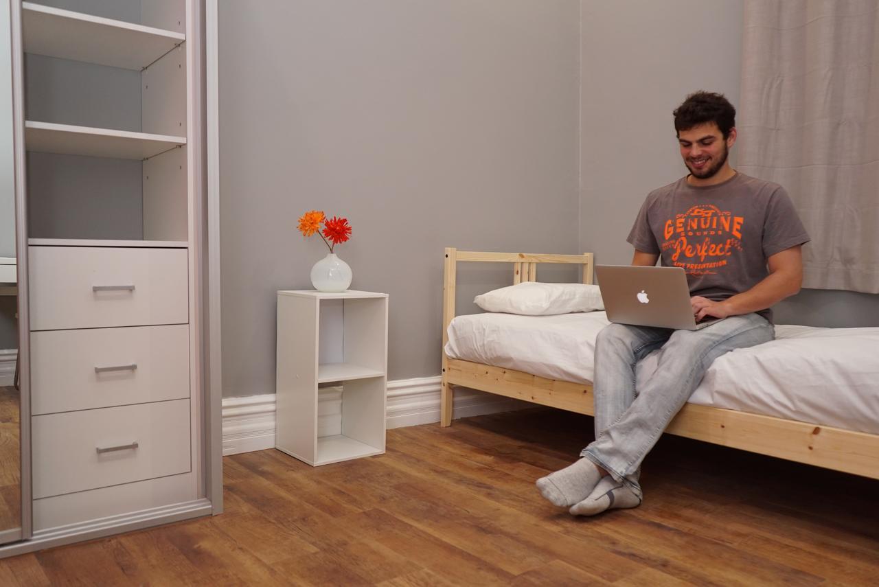 Cozzystay Accommodation Перт Экстерьер фото